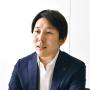 西川　将史氏