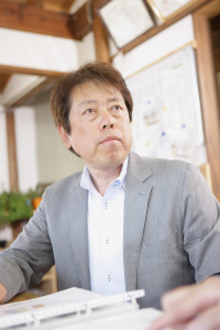 山六木材　小林誠