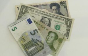 諸外国に比べ現金主義が強い日本（筆者撮影）