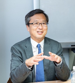 龍宝正峰・TVer社長