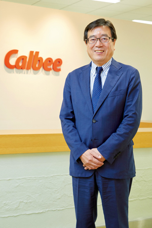 伊藤秀二カルビー社長