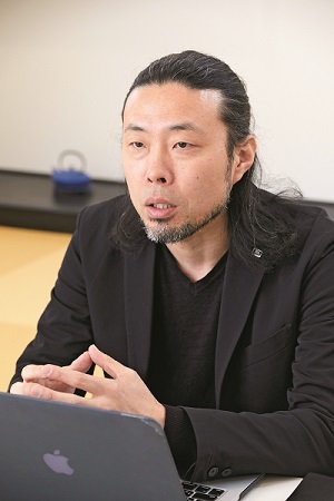 前田鎌利氏