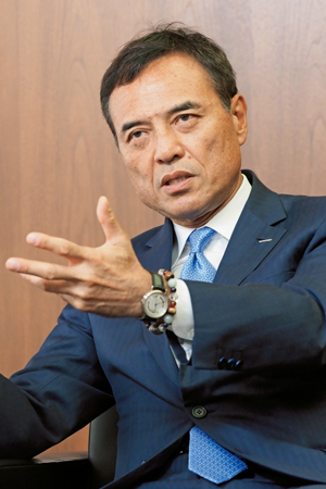新浪剛史・サントリーホールディングス社長