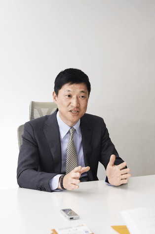 リベルワークス　代表取締役　李 亨植（り・ひょんしく）