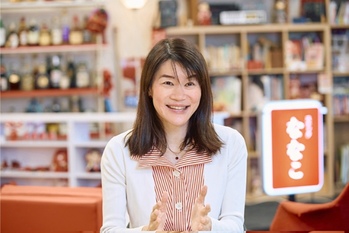 石戸奈々子