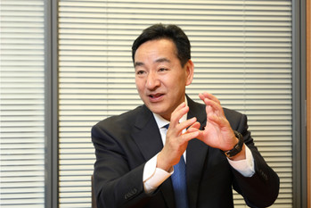 山際大志郎　自民党衆議院議員