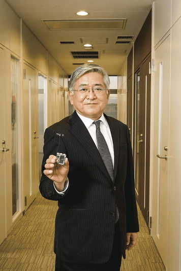 ティーツー・ラボラトリ　代表取締役　丹場展雄（たんば・のぶお）