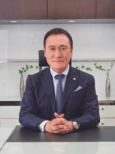 プレコフーズ社長　高波幸夫