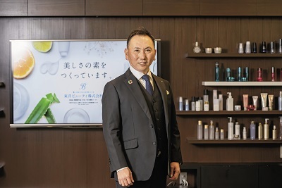 東洋ビューティ社長　岩瀬史明（いわせ・ふみあき）