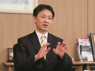 荒井邦彦・ストライク社長