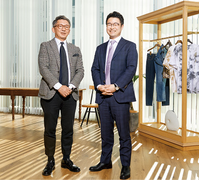 フランドル代表取締役 戸田隆行(とだ・たかゆき 右)取締役常務執行役員 原田 敏(はらだ・さとし 左)