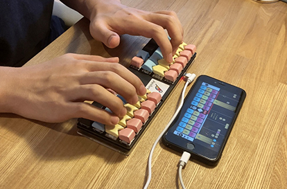 三田真志郎　eMotto_ParoTone-1