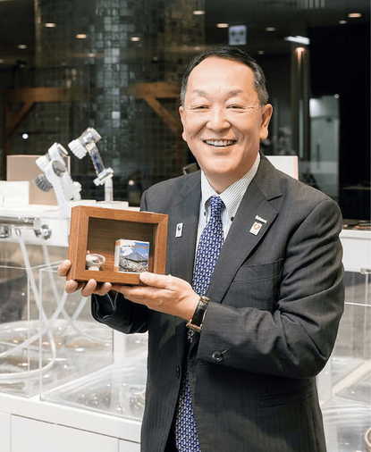 サイエンス　青山恭明