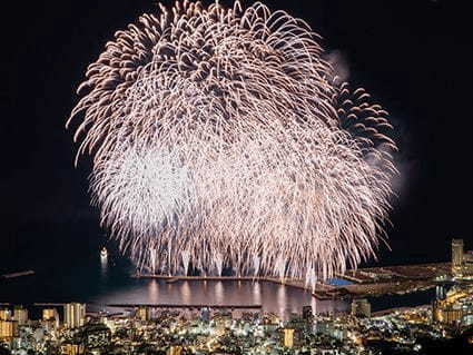 特集_熱海_hanabi-18s(切り抜き)