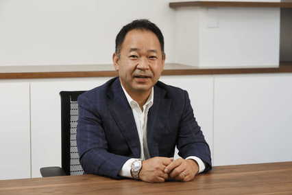 コメ兵HD 石原卓児