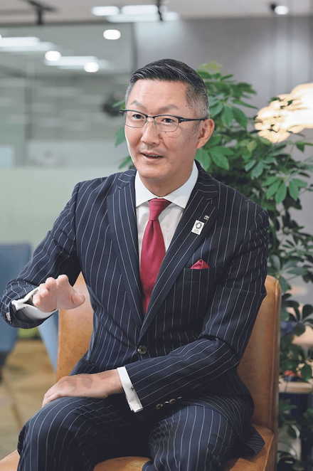 中井貫二　千房ホールディングス