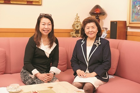 佐藤有美と佐川八重子