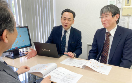 営業先でのプレゼンテーション