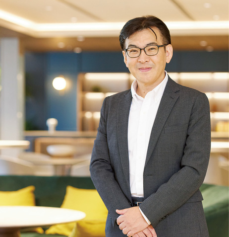 レジル　丹治保積　社長