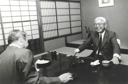 冨永眞理 ロイヤルホールディングス