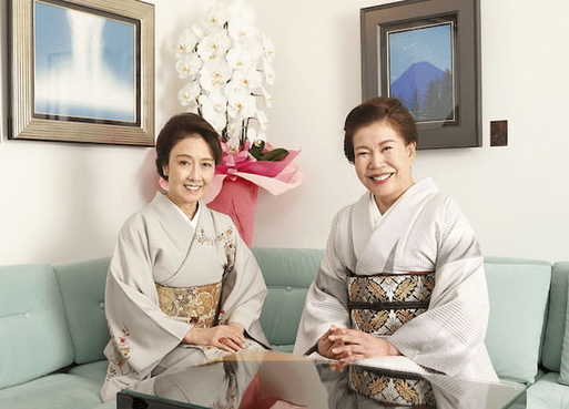 雨宮由未子　クラブ麻衣子と佐藤有美