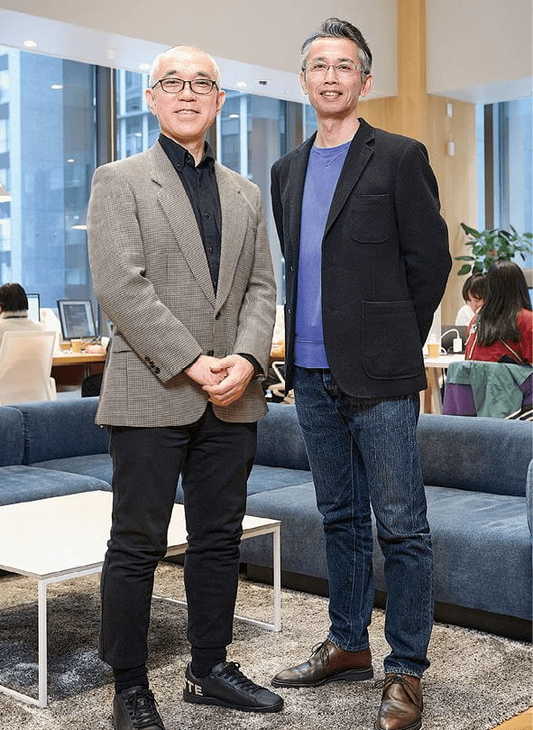 吉田代表（右）と福田徹・チーフストラテジーオフィサー
