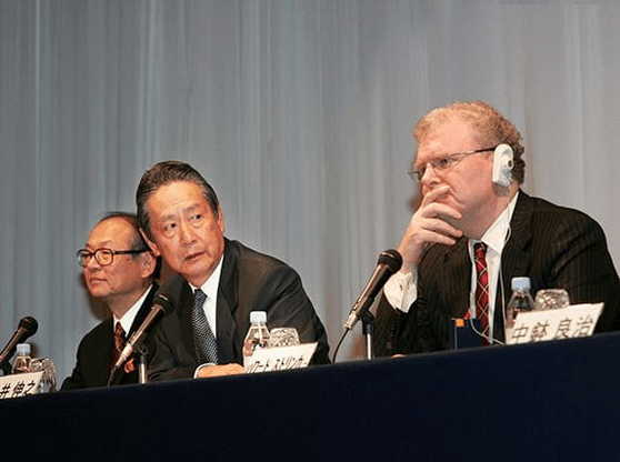 ソニーCEOの出井伸之氏とハワード・ストリンガー氏はともに指名委員会で退陣を迫られた