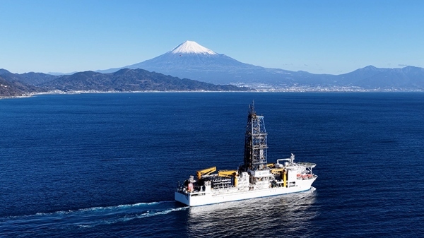 南鳥島レアアースプロジェクト