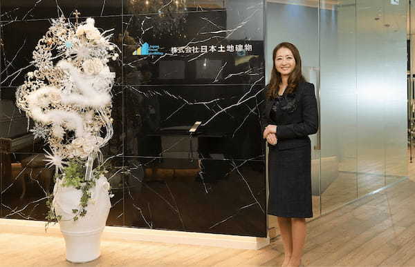 日本土地建物　代表取締役　かみやま しげこ　神山重子