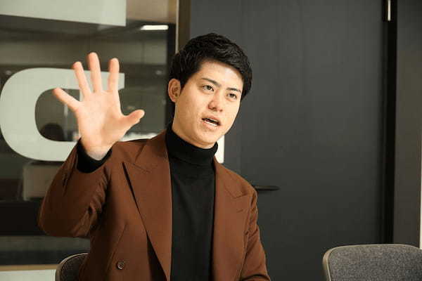 岡田祥吾　プログリット