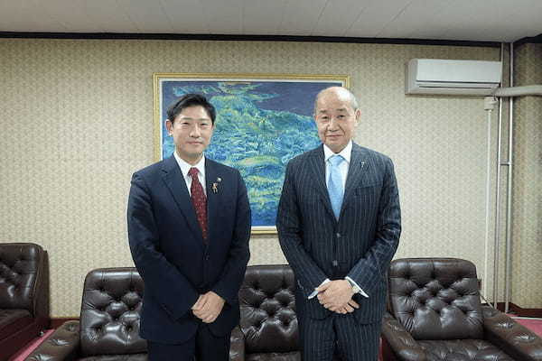 レッドホースコーポレーション　宮本隆温　室蘭市表敬訪問