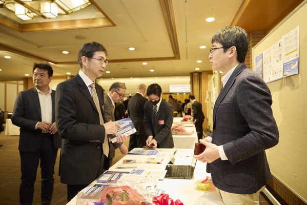 GoldenPitch受賞企業のブースにもたくさんの来場者が訪れた