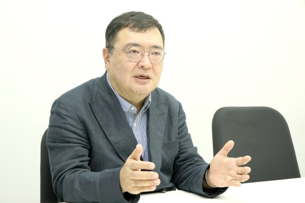 早稲田大学大学院経営管理研究科教授　長内 厚