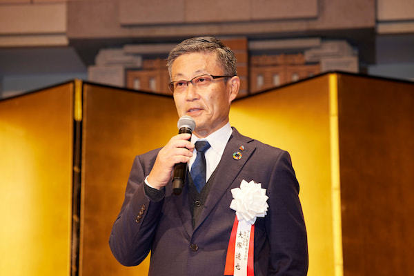 特別賞　大塚達也　アース製薬会長