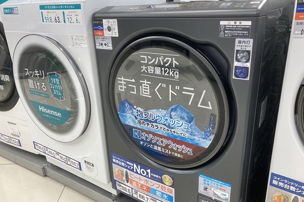 家電売り場から日の丸家電は消える一方だ