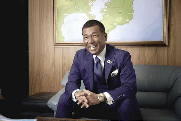 日新レンタカー　富田純正